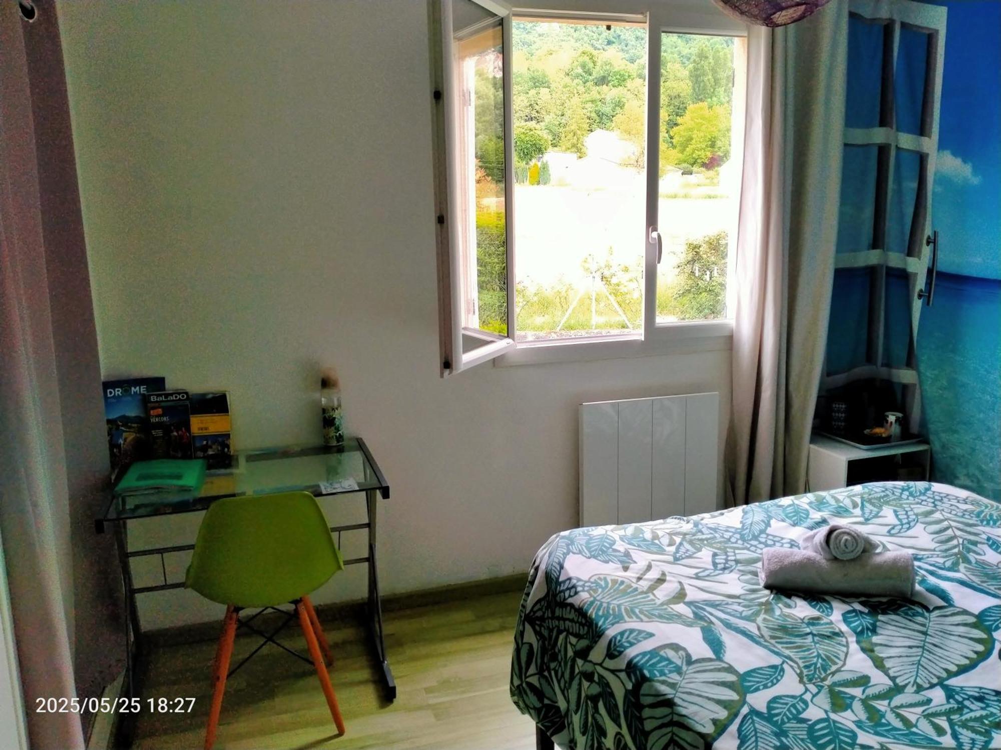 Chambres D'Hotes & Studio L'Hosting Noix Hostun Habitación foto